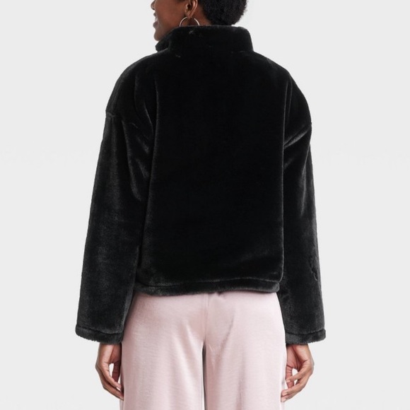 A New Day Women's Faux Fur Quarter Zip Sweatshirt - Picture 5 of 6